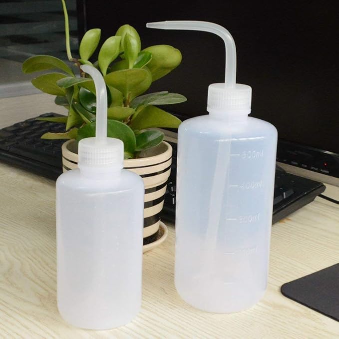 Wash Bottle 500ml and 250ml Narrow Mouth Squeeze Bottle Medical Lab Plastic Safety Squeeze Bottle No Spill Bend Mouth Watering Cans