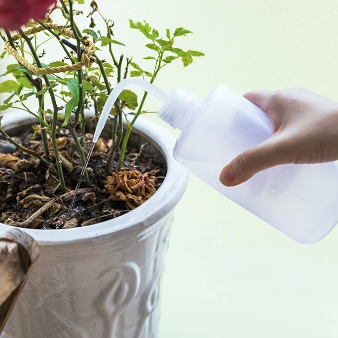 Oubest Squeeze Washing Bottle Succulent Watering Bottle 250ml + 500ml Water Squirt Irrigation Squeeze Sprinkling Can Plastic Wash Plant 2pc
