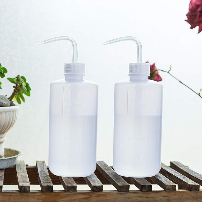 Oubest Squeeze Washing Bottle Succulent Watering Bottle 500ml Water Squirt Irrigation Squeeze Sprinkling Can Plastic Wash Plant 2pc