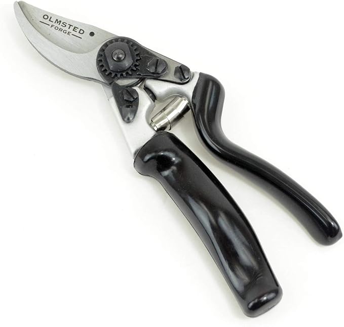 Hand Bypass Pruner with Rotating Handle