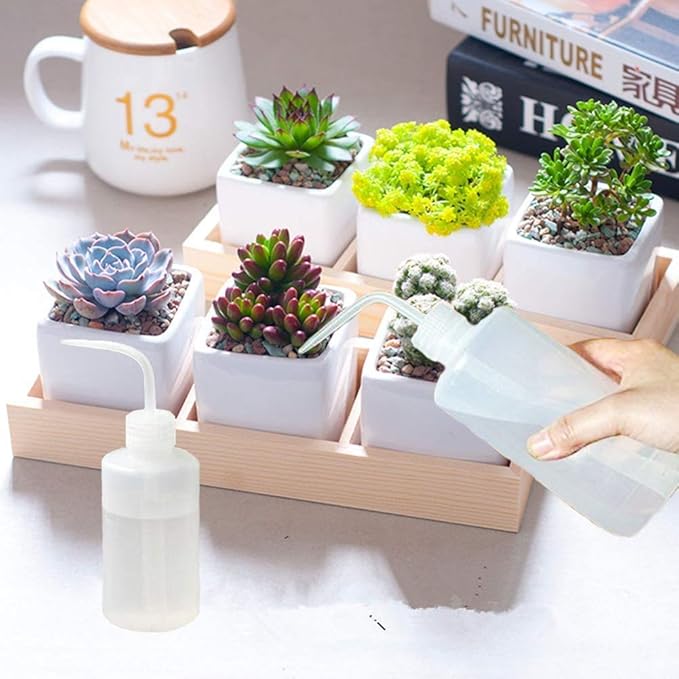 Wash Bottle 500ml and 250ml Narrow Mouth Squeeze Bottle Medical Lab Plastic Safety Squeeze Bottle No Spill Bend Mouth Watering Cans