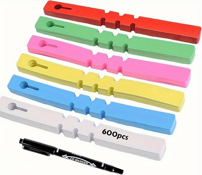 Plant Tree Markers, 600pcs Plastic Hanging Labels with Marker Pen, 6 Colors Adjustable Waterproof Reusable Garden Tags for Nursery and Outdoor Use (Mix Color)