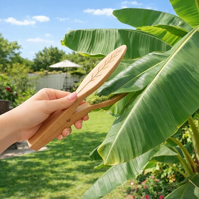 Leaf Cleaning Tongs, Plant Leaf Cleaner, Plant Duster and Leaf Cleaner for House Plants, Gentle Dust Removal Tool for Indoor Plants, 2-Piece Set with Cleaning Brush and Towel