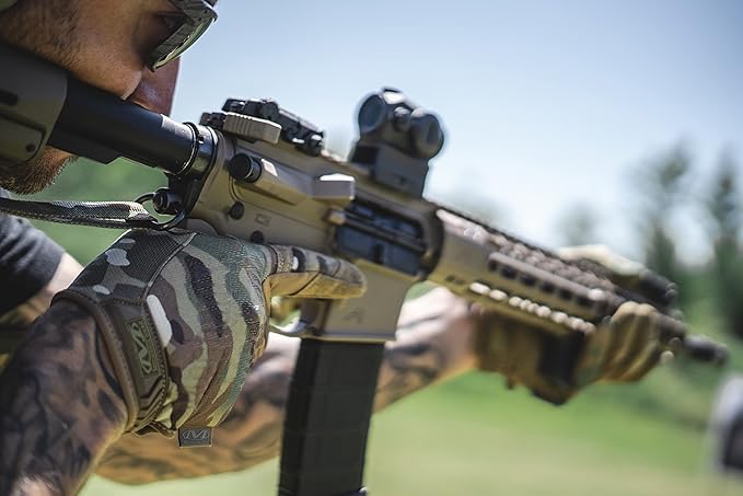Mechanix Wear: The Original MultiCam Tactical Work Gloves with Secure Fit, Flexible Grip for Multi-purpose Use, Durable Touchscreen Safety Gloves for Men (Medium, MultiCam)