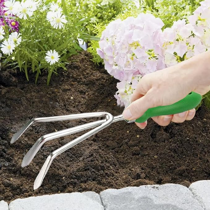 Garden Rake Heavy Duty Stainless Steel Hand Rake Gardening Tools 3 Prong Hand Claw with Ergonomic Handle Soil Tiller Garden Fork Cultivator for Garden Weeding Turning Soil