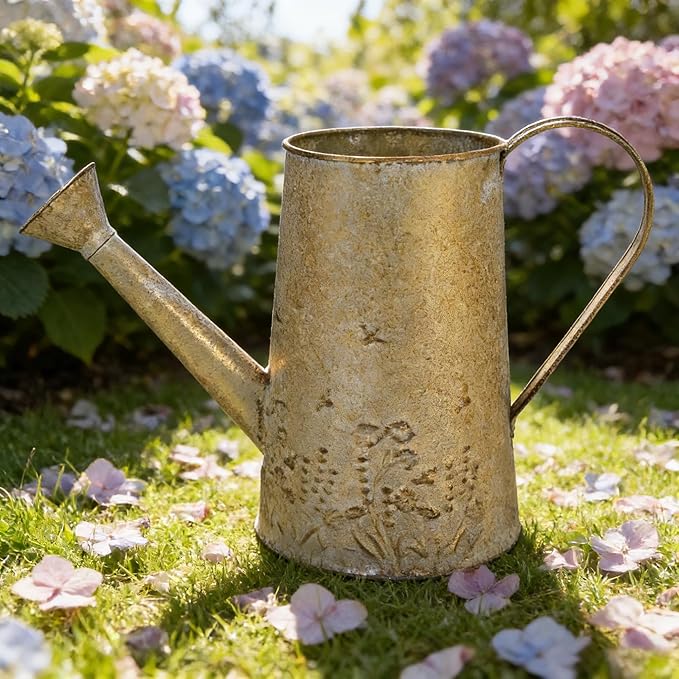 Vintage Metal Watering Can with Floral Embossed Design Garden Distressed Gold Decorative Watering Pot Planter Farmhouse Waterer for Home Indoor Outdoor Garden Balcony Courtyard