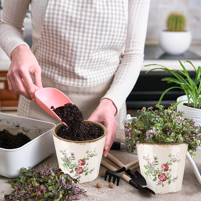 Beeveer 1 Pcs Ceramic Floral Plant Pots with Drainage Hole 5.5 Inch Vintage Farmhouse Accent Planter Rustic Ice Glazed Crack Flower Planter for Indoor Outdoor Home Decor (Pink Rose,Beige and Pink)