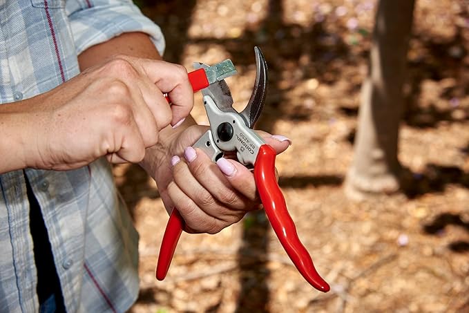 Corona Tools SP 6250 Aluminum Bypass Pruner Kit With Universal Tool Pouch and Carbide Sharpening Tool