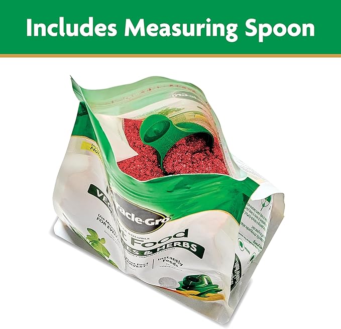 Miracle-Gro Water-Soluble Plant Food for Vegetables & Herbs - Garden Fertilizer for Tomatoes Squash Peppers Cucumbers - Boosts Yield - Abundant Harvest, 2 lbs.