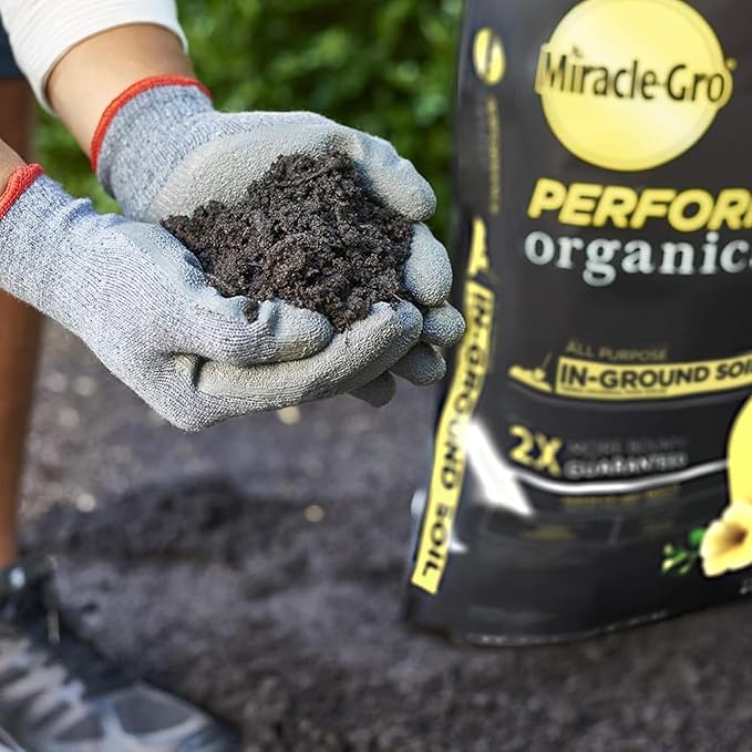 Miracle-Gro 60 Pack Performance Organics All Purpose In-Ground Garden Soil with Organic and Natural Ingredients, Feeds Vegetables, Flowers and Herbs for Up to 3 Months, 1.3 cu. ft.