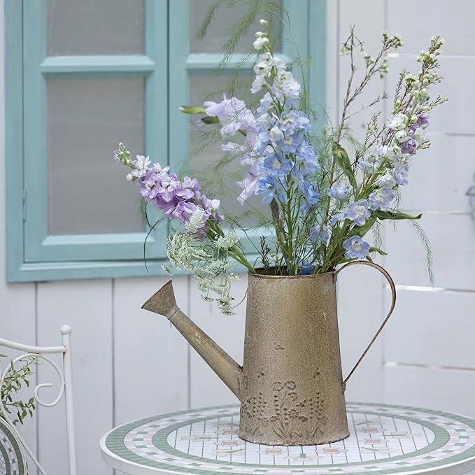 Vintage Metal Watering Can with Floral Embossed Design Garden Distressed Gold Decorative Watering Pot Planter Farmhouse Waterer for Home Indoor Outdoor Garden Balcony Courtyard