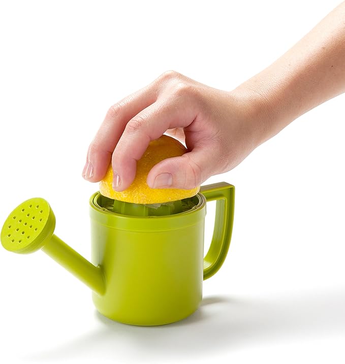 Peleg Design Lemoniere Original Watering Can-Shaped Manual Hand Juicer, Green Plastic Squeezer with Pourer for Lemon or Citrus Juice with Flip Lid for Storage
