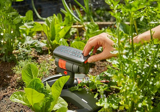 Gardena AquaZoom Compact Rectangular oscillating Sprinkler: Sprinkler for Watering Areas of 9–216 m², Range 3–18 m, Spread 3–12 m, Built-in Filter (18708-20)
