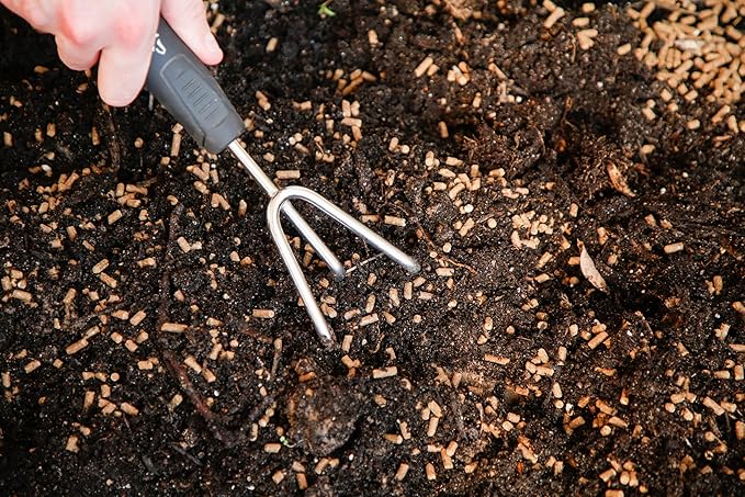 Medina 9-6-1 Growin Green 25 Lb. Bag Organic Fertilizer Covers 5,000 Square Feet