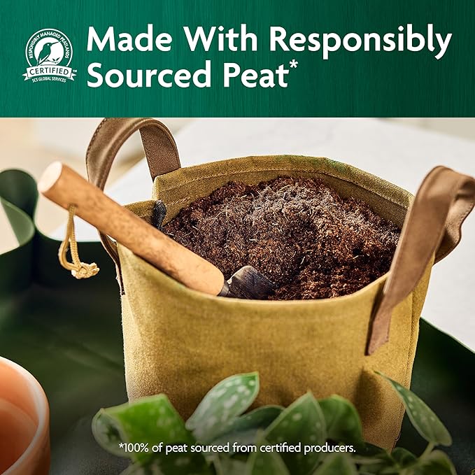 Miracle-Gro Organic Indoor Potting Mix - Protects Against Over and Under Watering, Planting Soil for Indoor Container Plants, Houseplants and Starter Plants, OMRI Listed, 8 qt. (3-Pack)