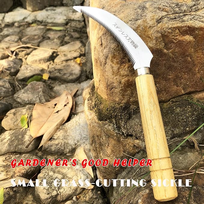 Grass Sickle with Sawtooth Japanese Weeding Hoe Garden Hand Tool Weeding Tools for Garden High-Strength Steel with Solid Wood Handle (Brown)