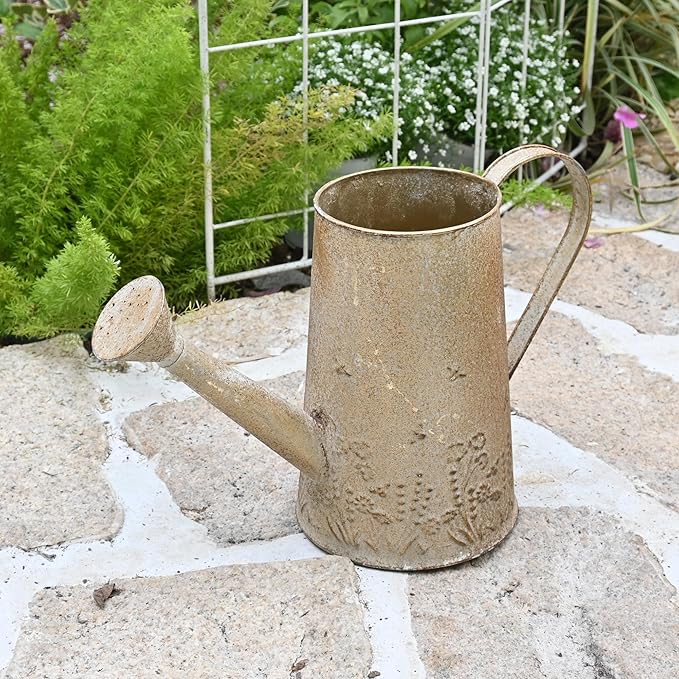 Vintage Metal Watering Can with Floral Embossed Design Garden Distressed Gold Decorative Watering Pot Planter Farmhouse Waterer for Home Indoor Outdoor Garden Balcony Courtyard