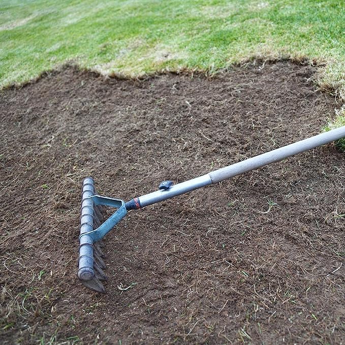 EZ-Straw Seeding Mulch with Tackifier - Biodegradable Organic Processed Straw a 2.5 CU FT Bale (Covers up to 500 sq. ft.)