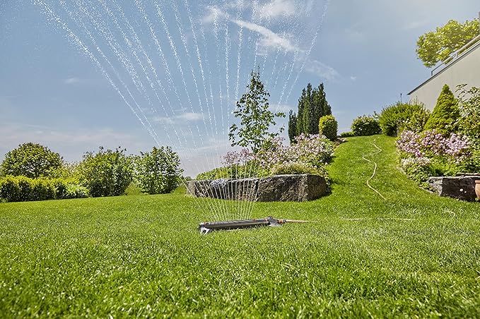 GARDENA 20570 | Up to 3800 sq ft - AquaZoom Adjustable Oscillating Yard Sprinkler, for Watering Large Area Lawn and Garden. Aquazoom Outdoor oscillating Sprinkler has Wide Heavy Duty Base.