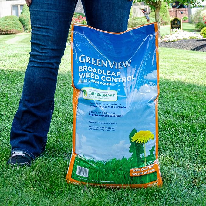 GreenView Weed & Feed - 39 lb. Bag - Covers 15,000 sq. ft.